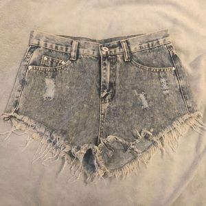 NWOT | Distressed | High waisted | jean shorts